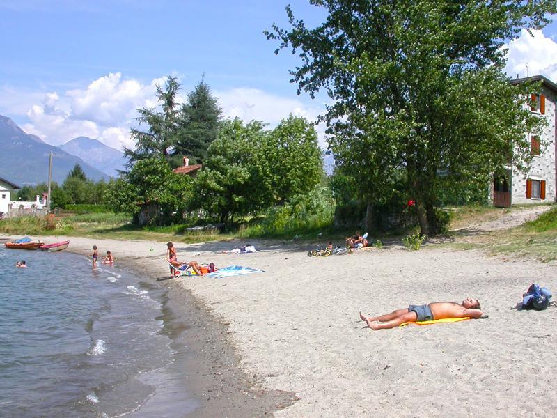 Sole E Luna - Luna Terrassen-Ferienwohnung Colico Esterno foto